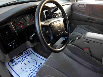 2004 Dodge Dakota Crew Cab, $9950. Photo 7