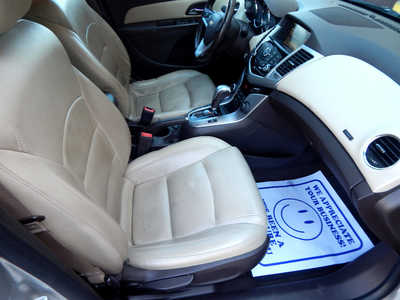 2016 Chevrolet Cruze, $7995. Photo 12