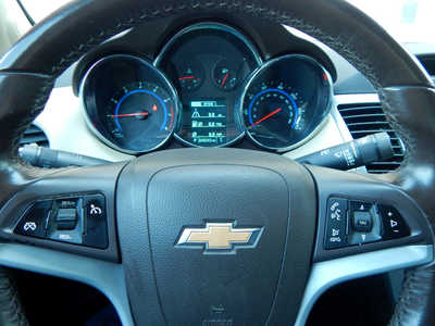 2016 Chevrolet Cruze, $7995. Photo 8