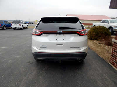 2015 Ford Edge, $10900. Photo 2