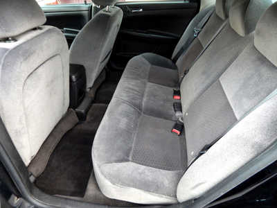 2010 Chevrolet Impala, $4995. Photo 6