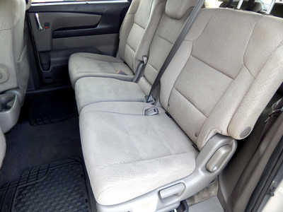 2016 Honda Odyssey, $17900. Photo 7