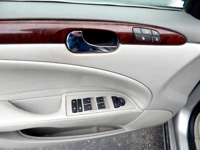 2007 Buick Lucerne, $7500. Photo 7