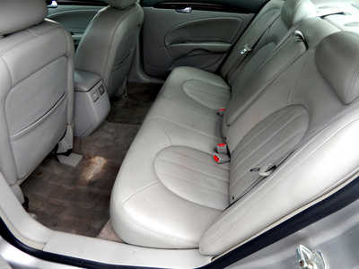 2007 Buick Lucerne, $7500. Photo 8
