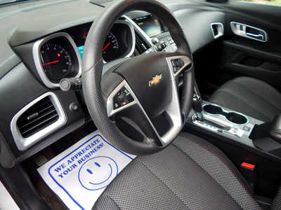 2017 Chevrolet Equinox, $7995. Photo 6