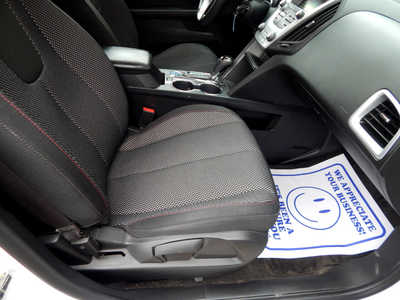 2017 Chevrolet Equinox, $7995. Photo 8