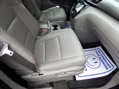 2016 Honda Odyssey, $10900. Photo 9