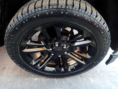 2014 Chevrolet 1500 Crew Cab, $13500. Photo 5
