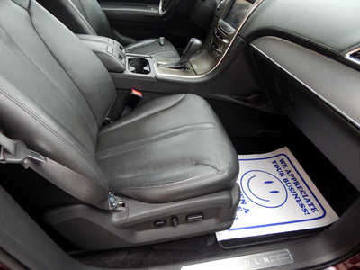 2011 Lincoln MKX, $10900. Photo 7