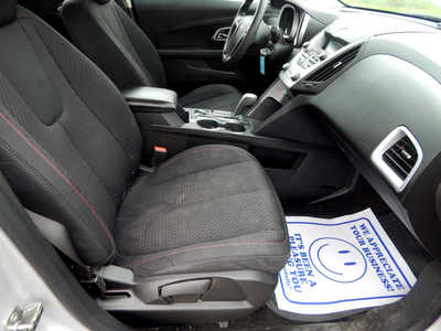 2014 Chevrolet Equinox, $4995. Photo 9