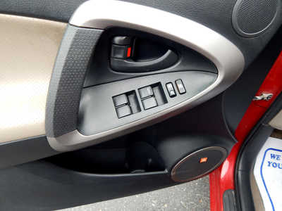 2008 Toyota RAV4, $7994. Photo 12