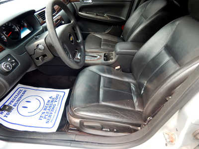 2016 Chevrolet Impala, $3995. Photo 5