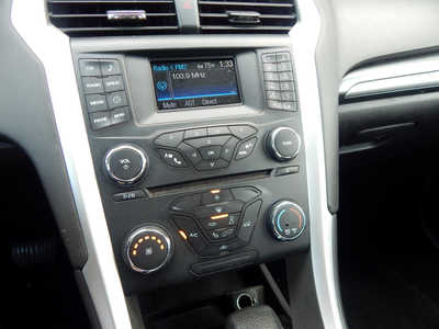 2013 Ford Fusion, $3995. Photo 11