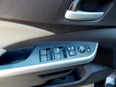 2012 Honda CR-V, $8995. Photo 11