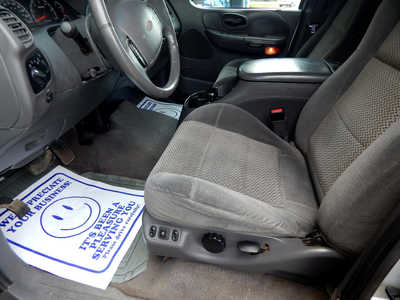 2001 Ford F150 Crew Cab, $4995. Photo 7