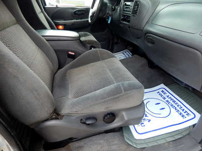 2001 Ford F150 Crew Cab, $4995. Photo 9