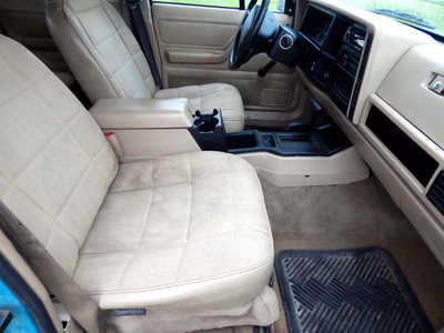 1996 Jeep Cherokee, $4995. Photo 10