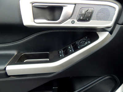2022 Ford Explorer, $24950. Photo 11