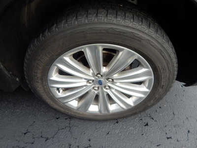 2022 Ford Explorer, $24950. Photo 5