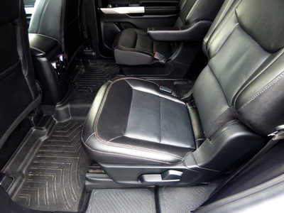 2022 Ford Explorer, $24950. Photo 8