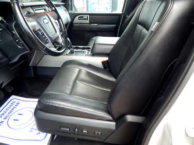 2016 Ford Expedition, $18900. Photo 6