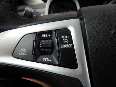 2017 Chevrolet Equinox, $8995. Photo 12