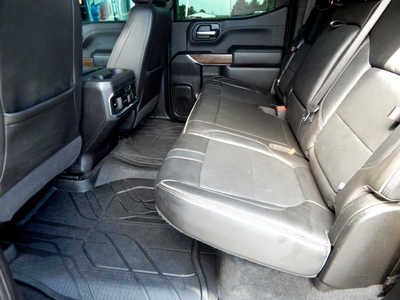 2020 Chevrolet 1500 Crew Cab, $34900. Photo 7