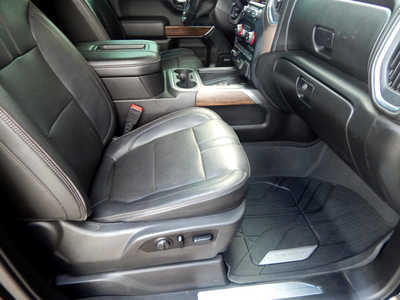 2020 Chevrolet 1500 Crew Cab, $34900. Photo 8