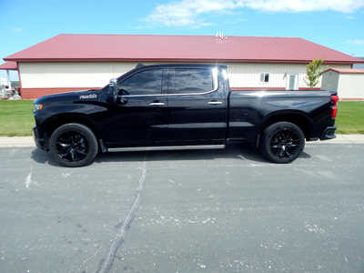 2020 Chevrolet 1500 Crew Cab, $34900. Photo 1
