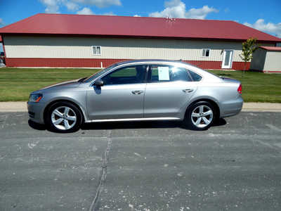 2012 Volkswagen Passat, $2495. Photo 4