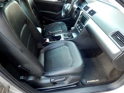 2012 Volkswagen Passat, $2495. Photo 7