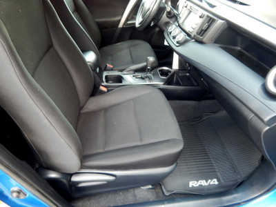 2016 Toyota RAV4, $12500. Photo 10