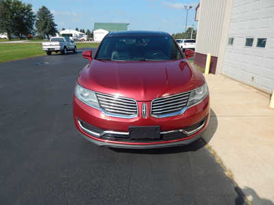 2016 Lincoln MKX, $9950. Photo 2