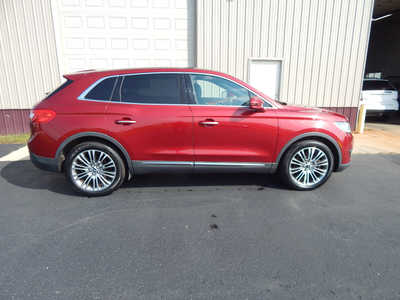 2016 Lincoln MKX, $9950. Photo 1
