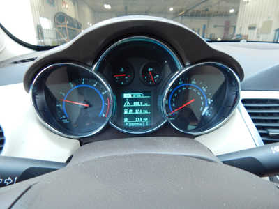 2016 Chevrolet Cruze, $8995. Photo 10