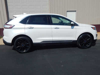2018 Ford Edge, $16995. Photo 4