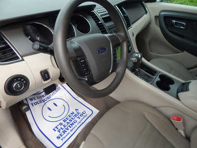 2010 Ford Taurus, $4995. Photo 6
