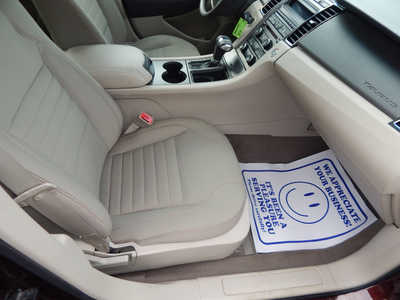 2010 Ford Taurus, $4995. Photo 8