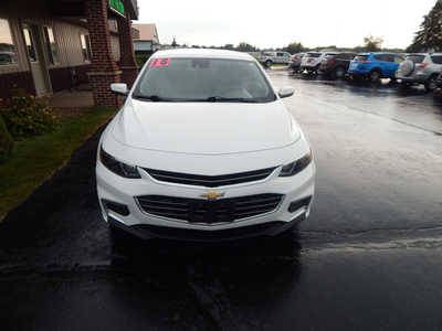 2018 Chevrolet Malibu, $8995. Photo 2