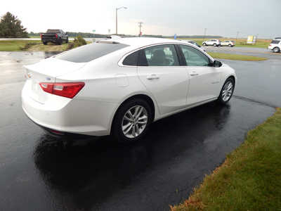 2018 Chevrolet Malibu, $8995. Photo 5