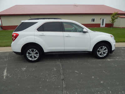 2017 Chevrolet Equinox, $8995. Photo 4