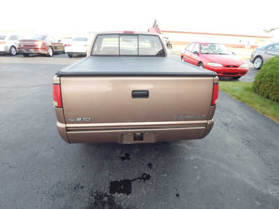 1997 Chevrolet S-10 Ext Cab, $6995. Photo 3