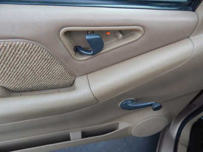 1997 Chevrolet S-10 Ext Cab, $6995. Photo 8