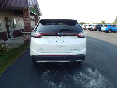 2015 Ford Edge, $10400. Photo 3