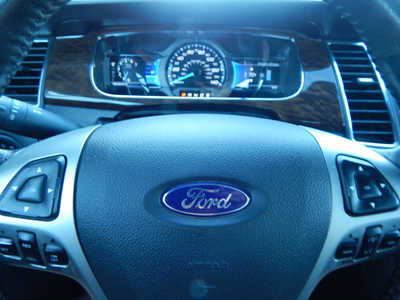 2013 Ford Taurus, $6995. Photo 11