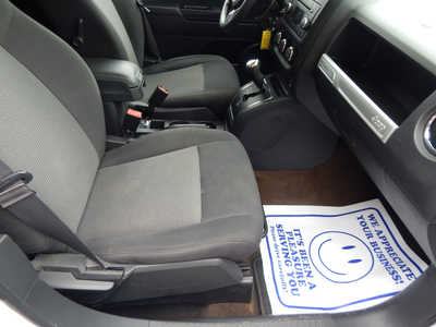 2016 Jeep Compass, $6995. Photo 8