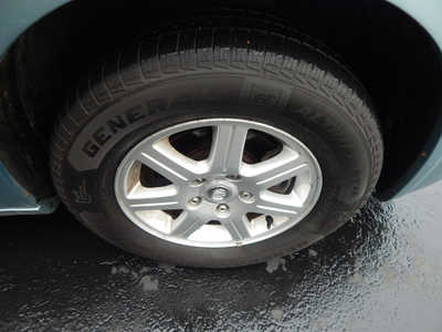2010 Chrysler Town & Country, $4250. Photo 5