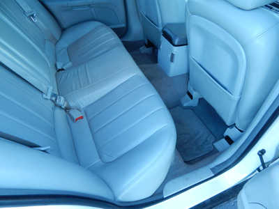 2005 Lincoln LS, $4995. Photo 11