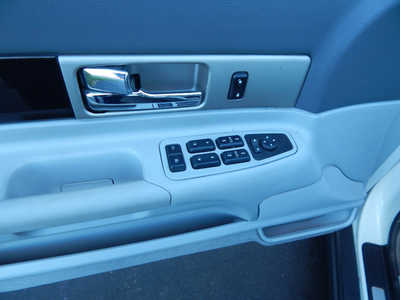 2005 Lincoln LS, $4995. Photo 8