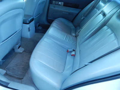 2005 Lincoln LS, $4995. Photo 9